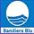 La bandiera Blu. In Abruzzo, le spiagge insignite della Bandiera Blu rappresentano un’eccellenza del litorale adriatico, dove la bellezza naturale si unisce al rispetto per l’ambiente e alla qualità dei servizi. Ogni anno, diverse località della costa abruzzese ricevono questo prestigioso riconoscimento, che premia non solo la limpidezza delle acque e la pulizia degli arenili, ma anche l’impegno delle amministrazioni locali nella gestione sostenibile del territorio. Tra le mete più apprezzate figurano quelle situate nelle province di Teramo e Chieti, dove lunghe distese di sabbia dorata si alternano a tratti più selvaggi e riservati, ideali per chi cerca tranquillità a contatto con la natura. Le località balneari abruzzesi premiate con la Bandiera Blu offrono una combinazione di ospitalità, sicurezza e accessibilità che le rende ideali per famiglie, sportivi e amanti del relax. Stabilimenti attrezzati, piste ciclabili, aree giochi e iniziative per l’educazione ambientale arricchiscono l’esperienza turistica, rendendo queste spiagge veri e propri modelli di turismo responsabile. In Abruzzo, il mare diventa così una risorsa valorizzata con cura, dove trascorrere giornate all’insegna del benessere e del rispetto per l’ambiente.