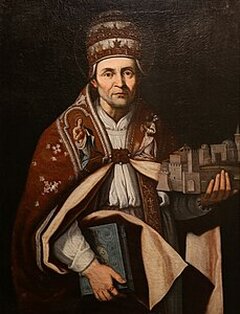 Celestino V, nato Pietro Angelerio, Papa della Chiesa cattolica. Celestino V, nato Pietro Angelerio a Isernia nel 1215, è una delle figure più emblematiche della storia religiosa e culturale dell'Abruzzo. Figlio di una famiglia contadina, decise sin da giovane di intraprendere una vita monastica, ritirandosi tra le montagne dell'Appennino. La sua spiritualità e il desiderio di una vita semplice lo portarono a fondare l'ordine dei Celestini, che predicava il ritorno a una vita di ascetismo e solitudine. La sua fama di santità crebbe rapidamente e nel 1294, all'età di circa 80 anni, fu eletto Papa con il nome di Celestino V, in un periodo particolarmente critico per la Chiesa. Durante il suo breve pontificato, che durò poco più di cinque mesi, Celestino V si distinse per la sua umiltà e il desiderio di riformare la Chiesa, ma fu travolto dalle difficoltà del potere papale e dalle interferenze politiche. Sebbene il suo carattere pacato e devoto lo avesse reso popolare tra i fedeli, la sua inesperienza politica lo rendeva vulnerabile a pressioni esterne. Il re di Napoli, Carlo II d'Angiò, tentò di influenzare le sue decisioni, e Celestino si trovò incapace di gestire le questioni amministrative del Papato. Nel dicembre del 1294, il Papa rinunciò al trono in un atto che ancora oggi suscita dibattito. La sua abdicazione, nota come il "gran rifiuto", rappresentò un gesto di radicale disillusione nei confronti del potere ecclesiastico. Celestino V abbandonò il papato pubblicamente, togliendosi le insegne pontificie e ritornando alla vita da eremita, abbandonando l'autorità che gli era stata conferita. Questo atto straordinario di rinuncia lo rese famoso, tanto da essere successivamente inserito da Dante Alighieri nella Divina Commedia come uno dei peccatori dell'Antinferno. Tuttavia, dopo l’abdicazione, Celestino V non riuscì a trovare pace. Il suo successore, Bonifacio VIII, temendo che Celestino potesse essere una minaccia al suo pontificato, lo fece imprigionare nel castello di Fumone, in Ciociaria. Lì trascorse gli ultimi anni della sua vita in isolamento, lontano dalle vicende ecclesiastiche e politiche che avevano segnato la sua breve esperienza papale. Morì nel 1296, all’età di circa 81 anni, e la sua morte rimase avvolta nel mistero, anche se venne successivamente beatificato dalla Chiesa. Oggi, Celestino V è venerato come santo dalla Chiesa cattolica, con la sua festa liturgica celebrata il 19 maggio. La sua figura è un simbolo di umiltà e di coraggio spirituale, rappresentando un esempio di fedeltà alla propria vocazione, anche di fronte alle difficoltà e alle tentazioni del potere. La sua tomba si trova nella basilica di Santa Maria di Collemaggio, a L’Aquila, un luogo che richiama la sua eredità spirituale e che ogni anno accoglie i pellegrini che vogliono rendere omaggio al Papa che scelse di rinunciare per vivere nella semplicità.