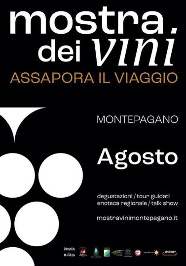 Sapori Autentici dell’Abruzzo: Mostra dei vini tipici – Montepagano (Te) Ad Agosto a Montepagano (Te), la mostra dei Vini Tipici d’Abruzzo. Ogni anno, durante il primo fine settimana di agosto, il borgo medievale di Montepagano si trasforma in un palcoscenico delle eccellenze enogastronomiche abruzzesi, grazie alla “Mostra dei Vini Tipici”. Questa manifestazione, tra le più conosciute della regione, offre un’imperdibile occasione per scoprire la ricca tradizione vitivinicola dell’Abruzzo. Le stradine acciottolate e gli angoli suggestivi del paese ospitano le migliori cantine locali, che propongono i loro vini, autentici testimoni della qualità e delle peculiarità del territorio. La Mostra è un viaggio sensoriale attraverso sapori e tradizioni che coinvolgono tutti i sensi, attirando appassionati di vino e curiosi da tutta Italia. L’evento è un’autentica celebrazione della cultura enogastronomica abruzzese, in cui il vino diventa il protagonista assoluto, accompagnato dai piatti tipici della tradizione regionale. Ogni degustazione è l’occasione per assaporare la cucina locale, che si fonde perfettamente con i vini, esaltandone le caratteristiche e le peculiarità. Durante la manifestazione, i visitatori possono gustare piatti preparati con ingredienti freschi e genuini, tutti provenienti da produttori locali, che raccontano la storia di un territorio ricco di tradizioni culinarie. Ogni abbinamento tra piatto e vino è studiato per offrire un’esperienza gustativa completa, che affonda le radici nella tradizione ma non disdegna l’innovazione. La Mostra dei Vini Tipici è anche un’occasione di incontro e scambio tra i produttori e i visitatori, che possono approfondire le conoscenze sulle diverse varietà di uve e sulle tecniche di vinificazione tipiche della regione. Oltre alle degustazioni, infatti, l’evento offre momenti di formazione e discussione, dove esperti del settore guidano il pubblico nella scoperta dei segreti del vino abruzzese. Il borgo si anima anche con spettacoli, musica e attività culturali che arricchiscono l’atmosfera, creando un ambiente festoso e accogliente, che permette ai partecipanti di vivere un’esperienza completa e coinvolgente. Giunta alla sua 35ª edizione, la Mostra dei Vini Tipici di Montepagano è diventata uno degli eventi più attesi dell’estate abruzzese, un momento di celebrazione delle tradizioni vitivinicole che hanno reso l’Abruzzo famoso in tutto il mondo. Ogni anno, la manifestazione attira migliaia di visitatori, che si immergono nell’autenticità di un territorio che ha fatto del vino uno dei suoi simboli. Montepagano, con il suo fascino medievale e la sua storia legata al mondo dell’enologia, si conferma così come un punto di riferimento per tutti coloro che desiderano scoprire i sapori autentici dell’Abruzzo.